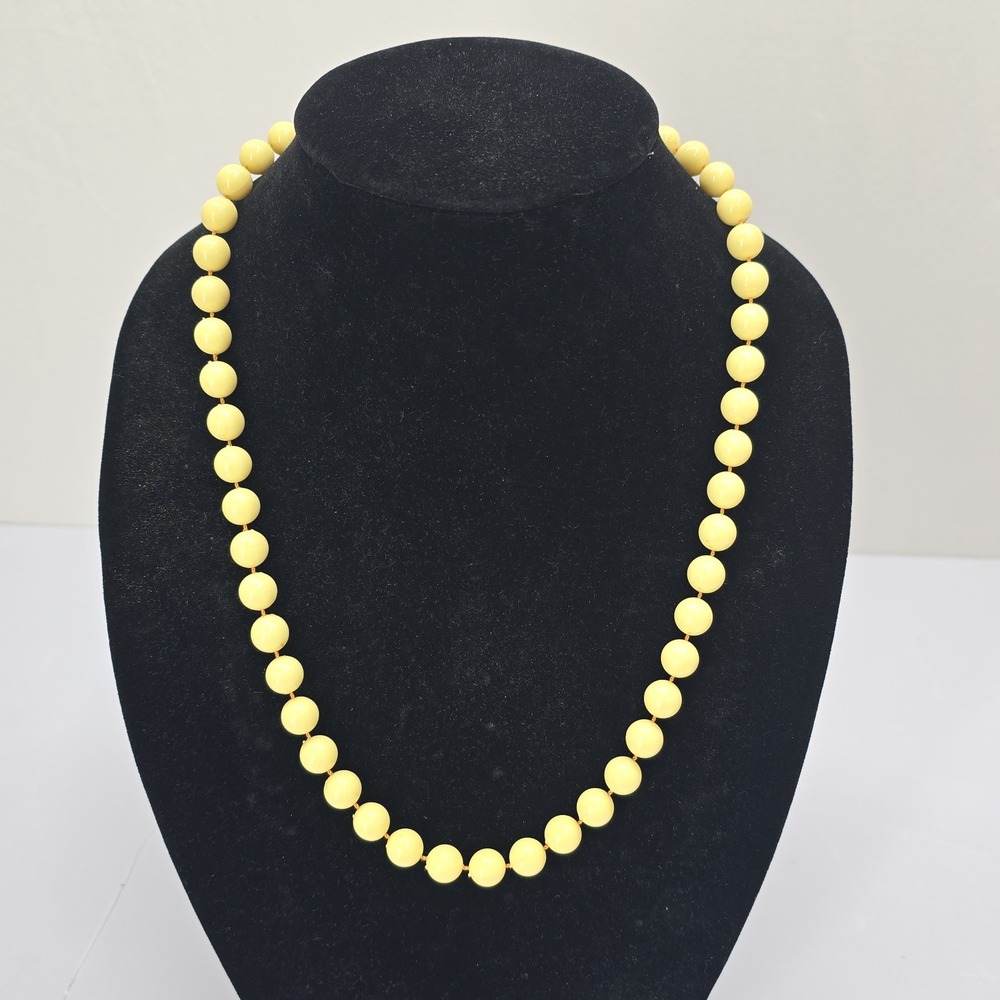 Vintage Yellow Round Bead Necklace Single Strand Pastel Retro Costume Jewelry